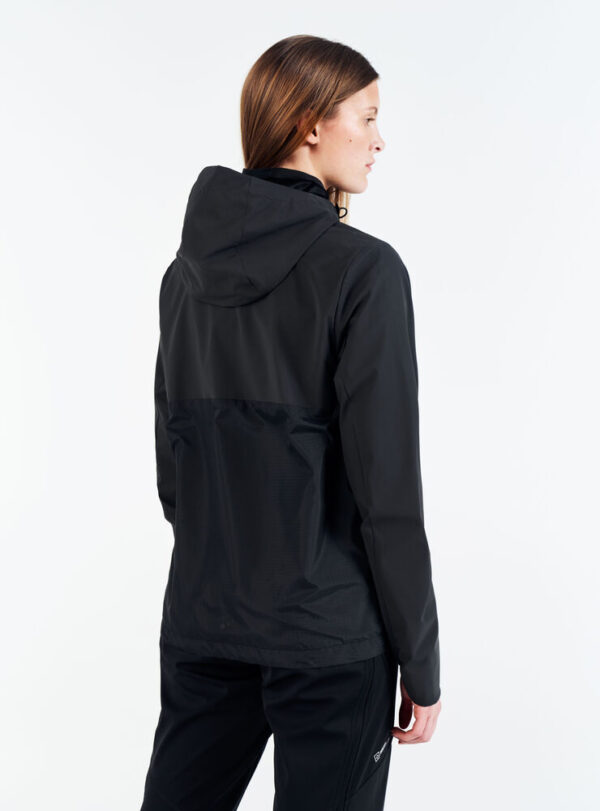 1913389-0-1201010846 ADV UNIFY LUMEN JACKET WOMAN