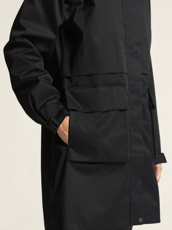 1916380-0-344215742 URBAN PARKA WOMAN
