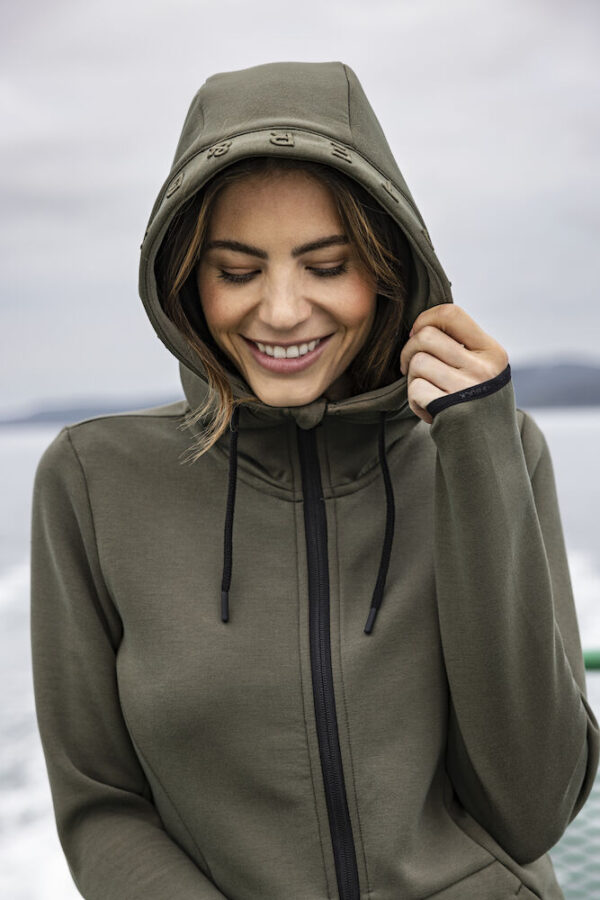 PEMBERTON HOOD FZ WOMAN